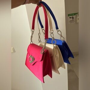 Brand New Romantic heart center  shoulder bag .